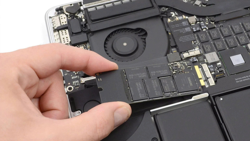 Khi nào bạn cần thay ổ cứng cho Macbook?